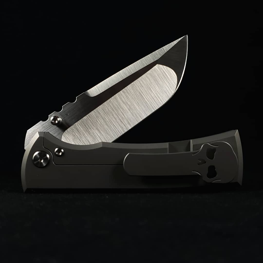 These knives. Ultramar нож. Нож Арес. Нож Чавес. Chaves Ultramar Knife.